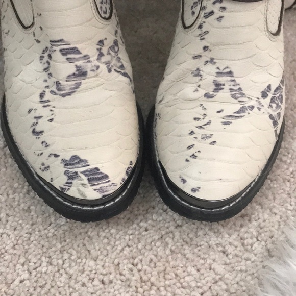 Rare Donald J Pliner boots - Picture 4 of 8